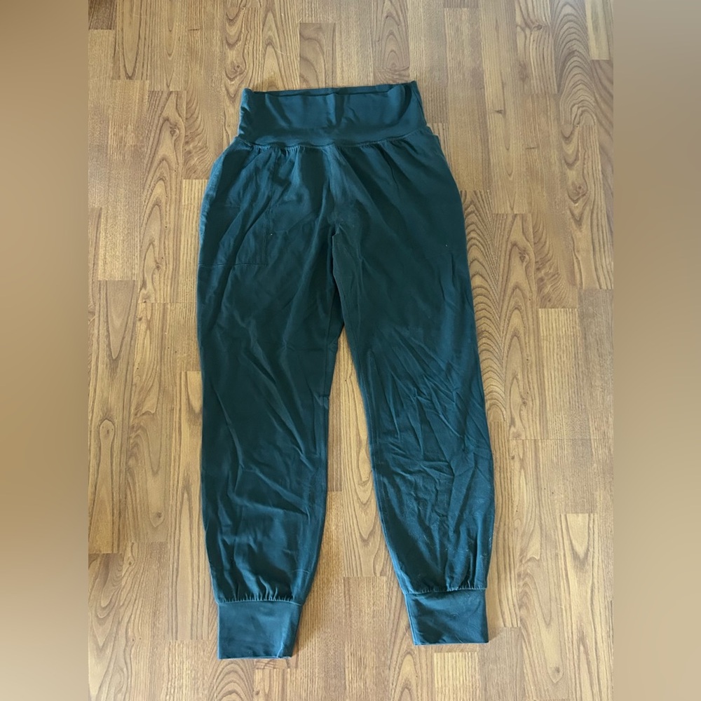 Athleta Salutation Jogger